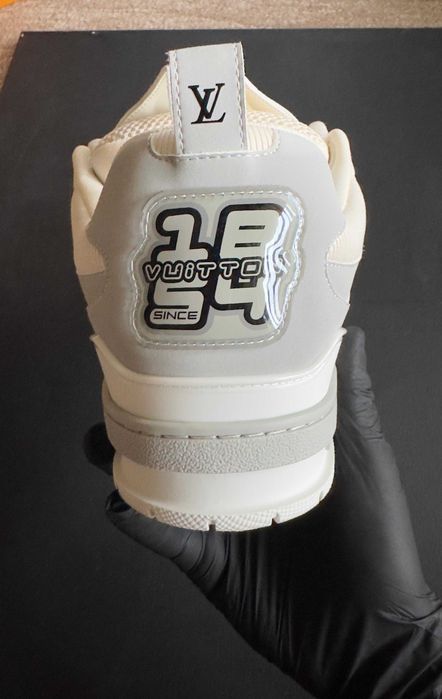 LV skate grey, marimea 43