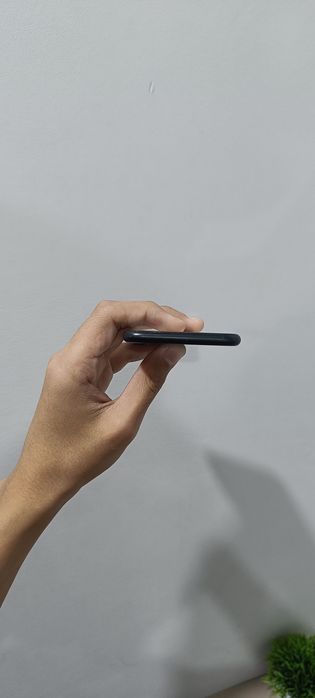 iPhone 7 черный 128гб