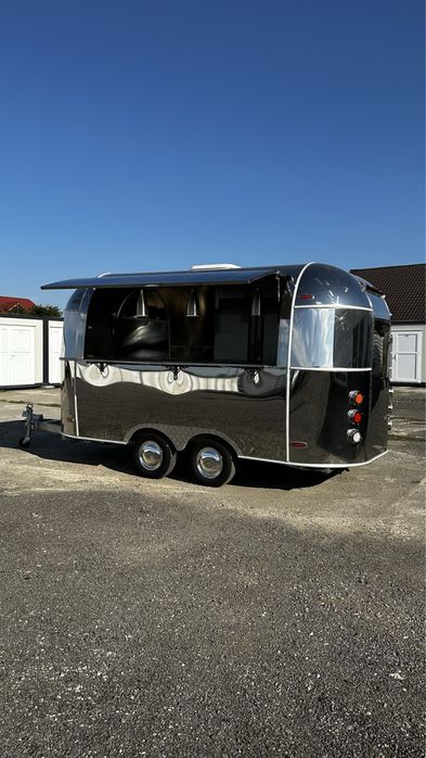 Airstream Rulota Comerciala Premium Echipata Street Food Trailer