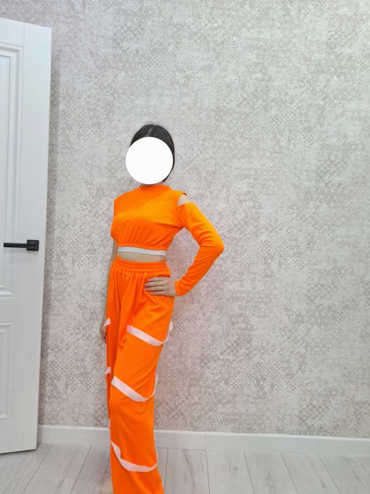 Продам костюм для танцев