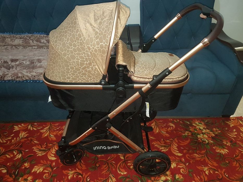 Продаётся срочно Детская Коляска