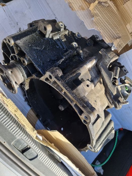 Cutie passat b6 6 trepte