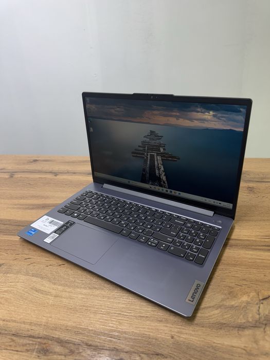 Lenovo Intel Core i3-13