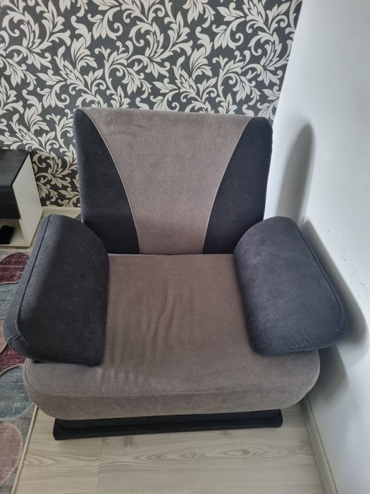 Vând 2 fotolii extensibile