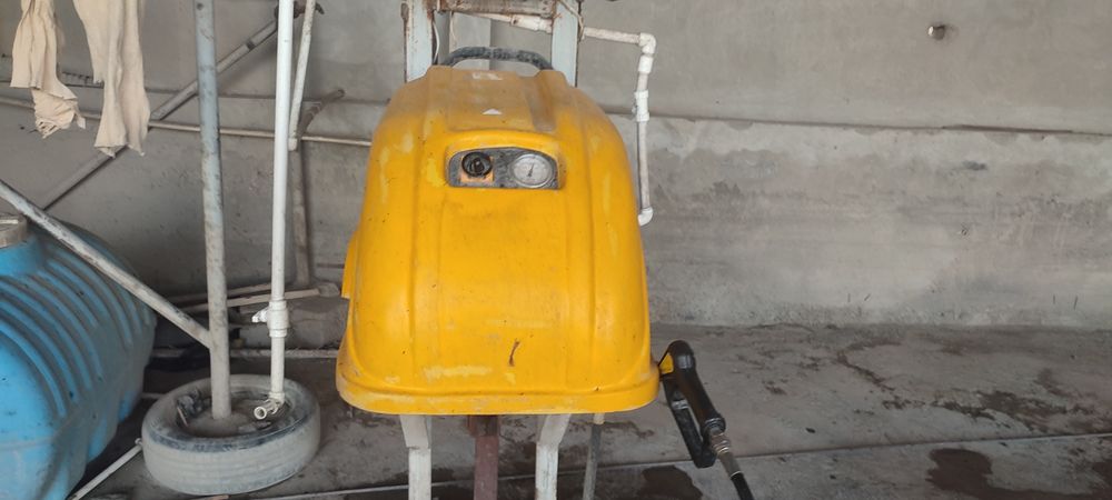 Karcher aparat sotiladi   pilesos kampirisor suxooy tuman aparat pina