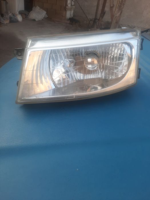 Продам фара митсубиси спец вагон