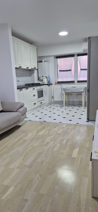 Închiriez apartament 2 camere CartierBacovia