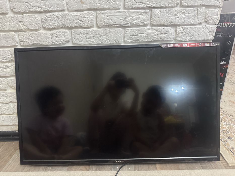 телевизор Elenberg