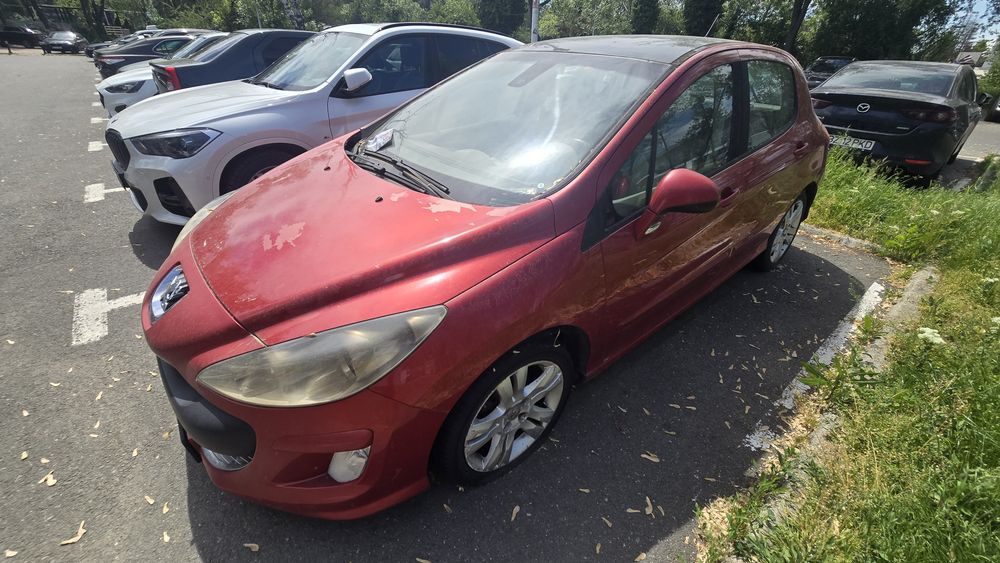 Peugeot 308 faruri capota aripa far aripi bara armatura jante aliaj punte usi usa portbagaj Scaune volan bord hayon oglinda stalp alternator cutie