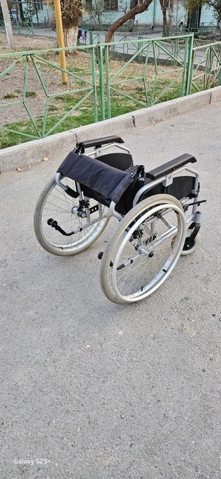 Продам 2 коляски инвалид. и стул унитаз