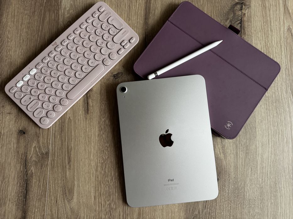 iPad 10 (256GB) Wi-Fi Silver + Apple Pencil 1 + Адаптер + Клавиатура Logitech K380s