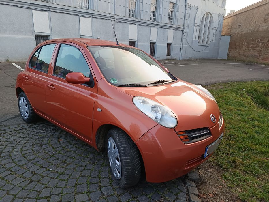 Vând Nissan Micra 1.3  benzină