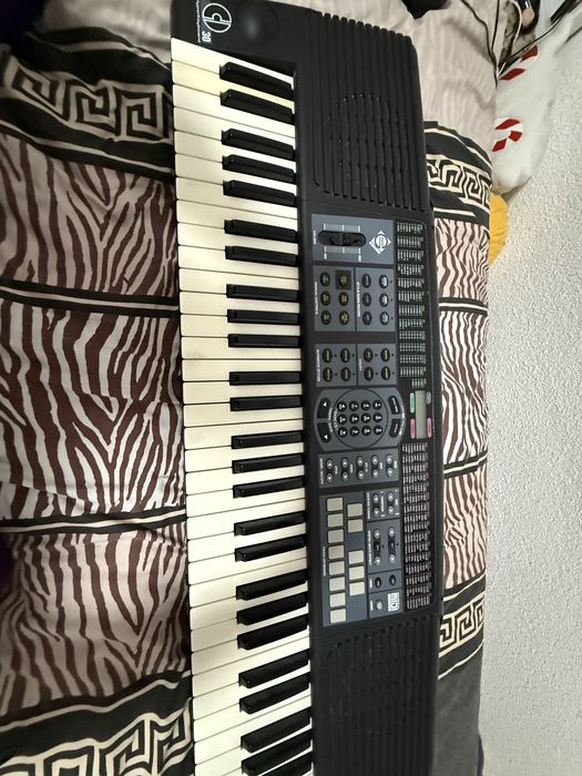 Синтезатор-клавир
