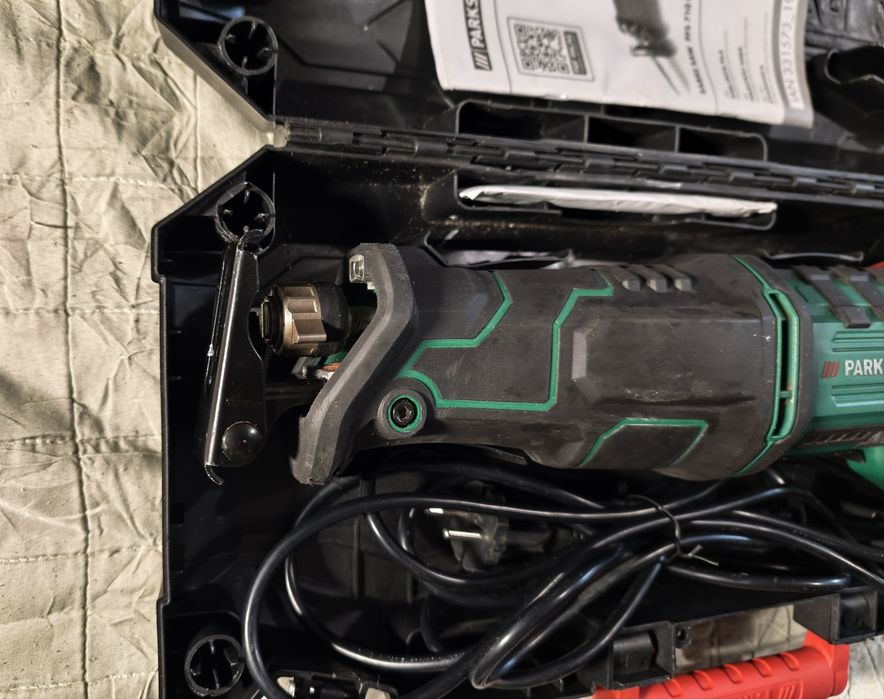 Fierăstrău sabie Parkside 710W + set pânze noi