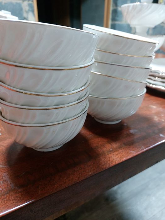 Продам посуда почти новая.