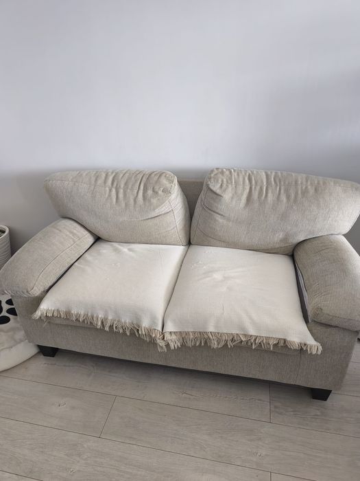Vând canapele confortabile în stare bună!