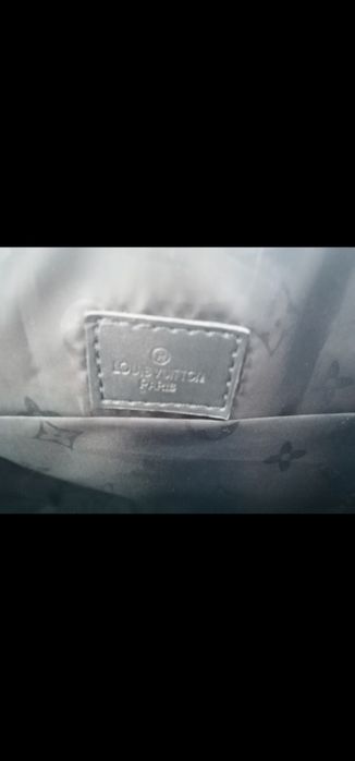 Geantă Louis Vuitton