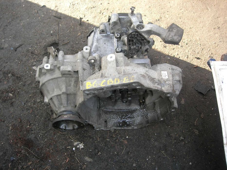 Cutie Passat B6 start stop, an 2010, cod: LHP