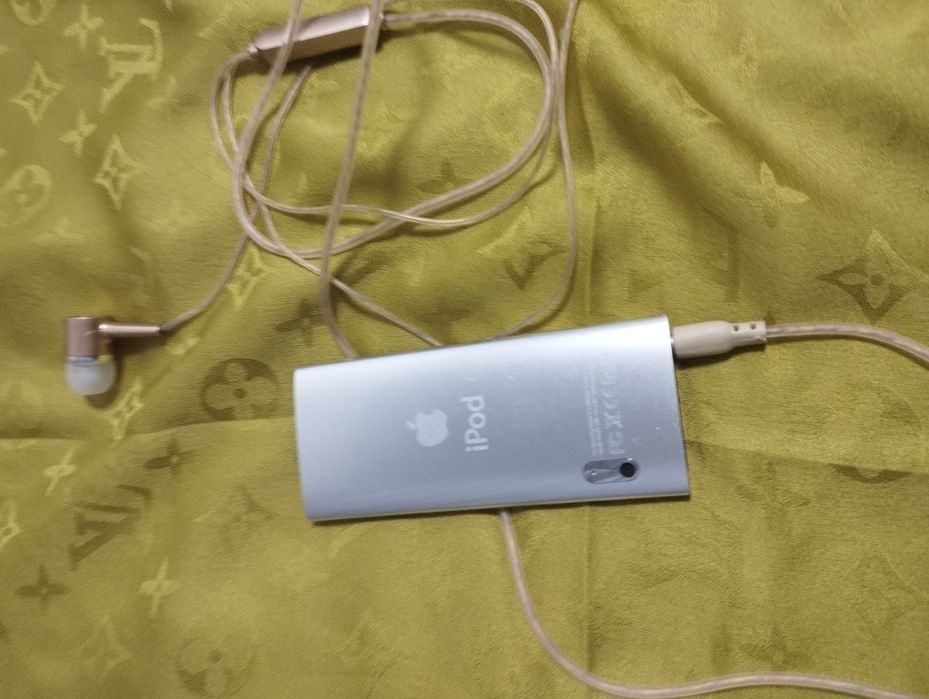 Assalom alekum Ipot Sotiladi Nano 8Gb Kamerasi Xam Bor