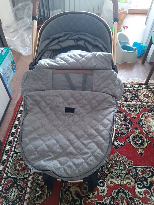 Продаётся детская коляска