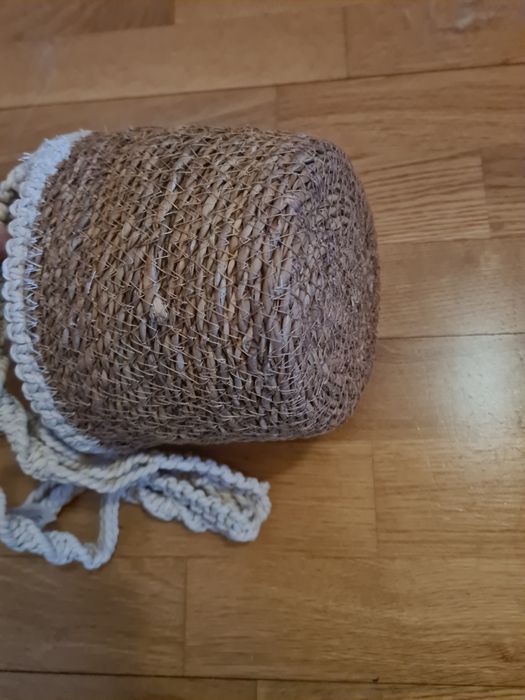 Ghiveci flori suspendat cu agatatoare, impletit