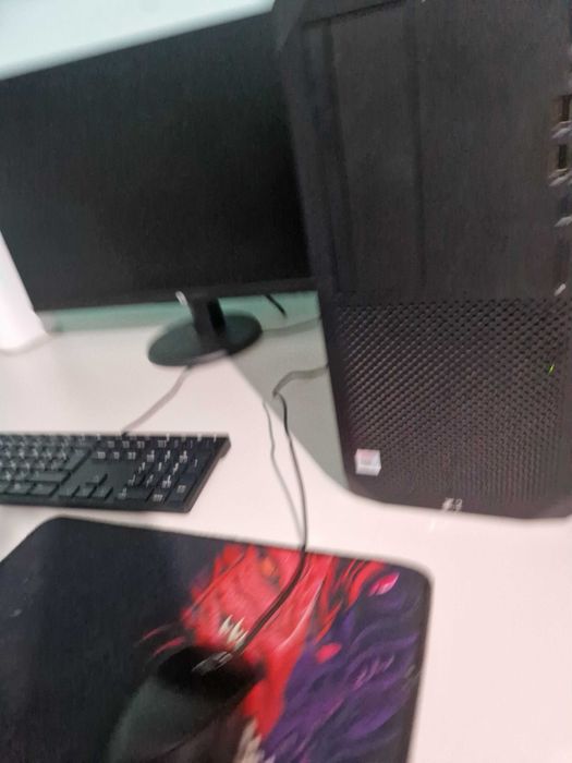 HP Z2 tower 5g 32gb 1tb