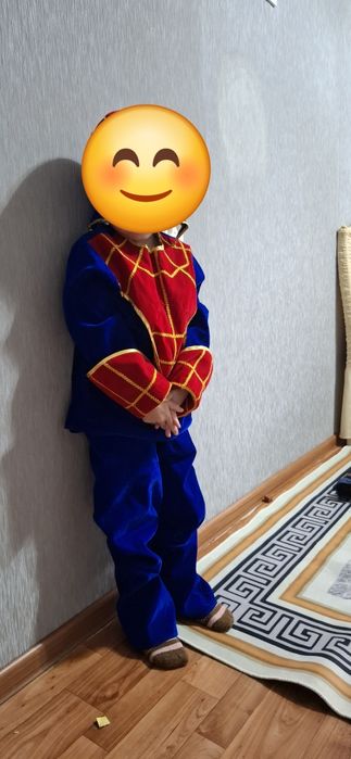 Продам новогодний костюм