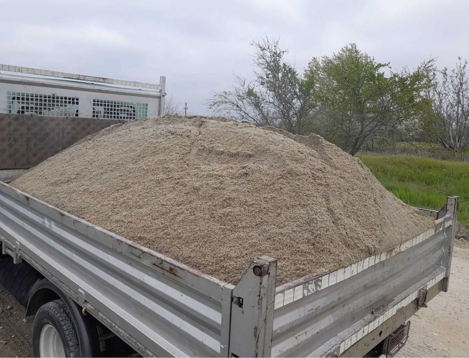 Margaritar pietris nisip