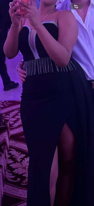 Rochie neagra eleganta