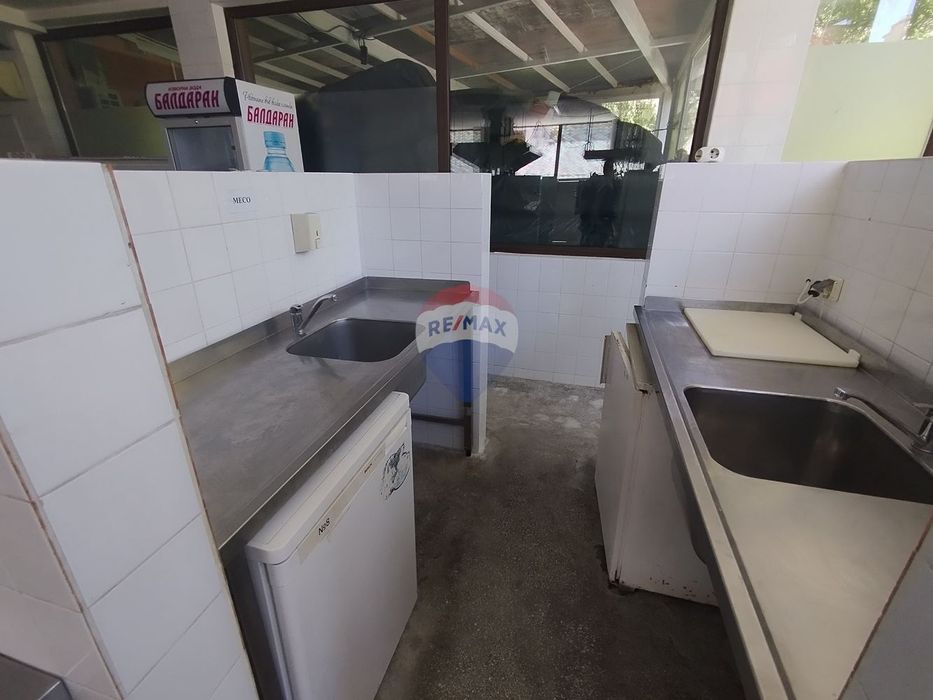 Заведение в Варна, област-м-т Кабакум площ 325 цена 650000