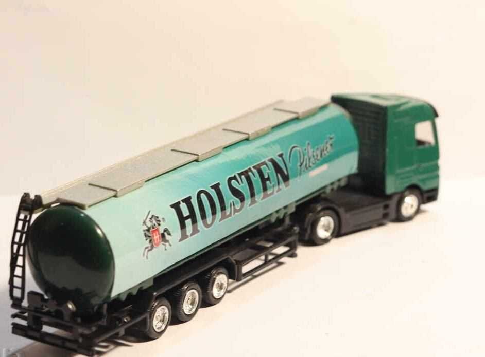 Модел камион 1/87  Бира MERCEDES  Ман Holsten Шумахер Байерн Мюнхен