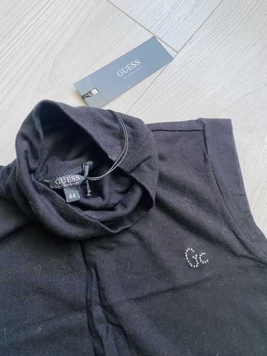 Страхотна рокля на Guess