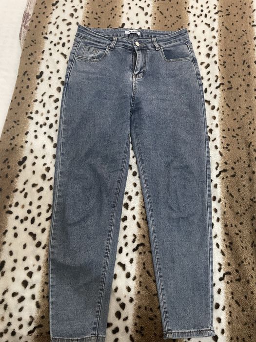 7 джинц 1 юбка 1 шорты за 20000