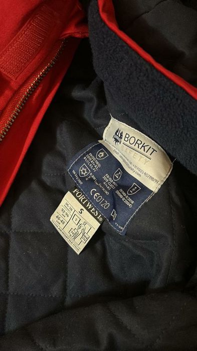 Зимняя куртка новая