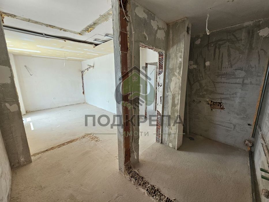 Продава се Тристаен апартамент в Пловдив, Христо Смирненски - 185 кв.м за 1079 €/кв.м - Снимка #12