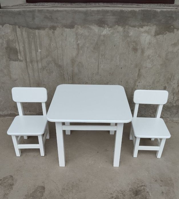 Детский стол и стул