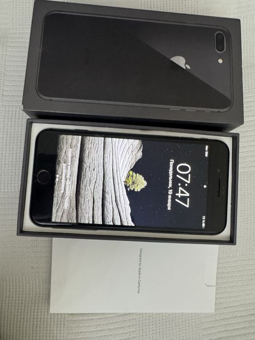 Айфон 8 плюс.