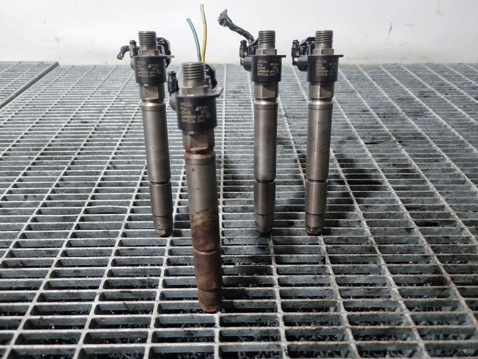 Injector Land Rover Range Rover Evoque 2.2 SD4 2012 - 2015 190CP 224DT Euro5 (1529) Diesel Injectie Bosch 0445116043 Garantie