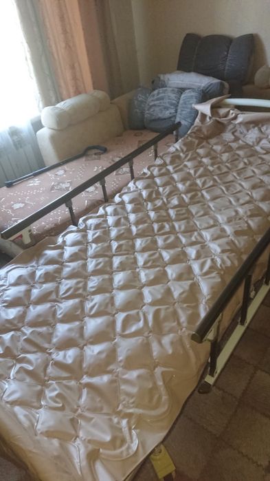 Кровать медицинская