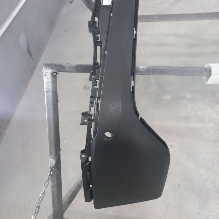 Equinox бампер матовая часть .