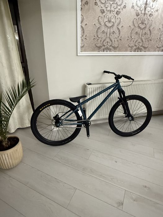 Vand dirtjumper pivot POINT nou