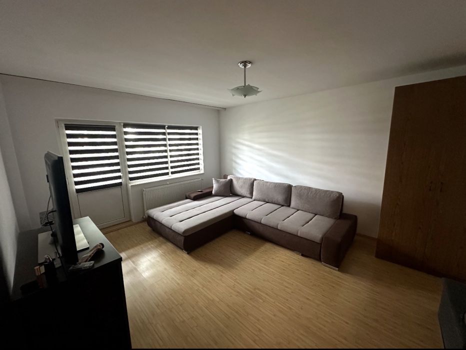Vând apartament 2 camere decomandat