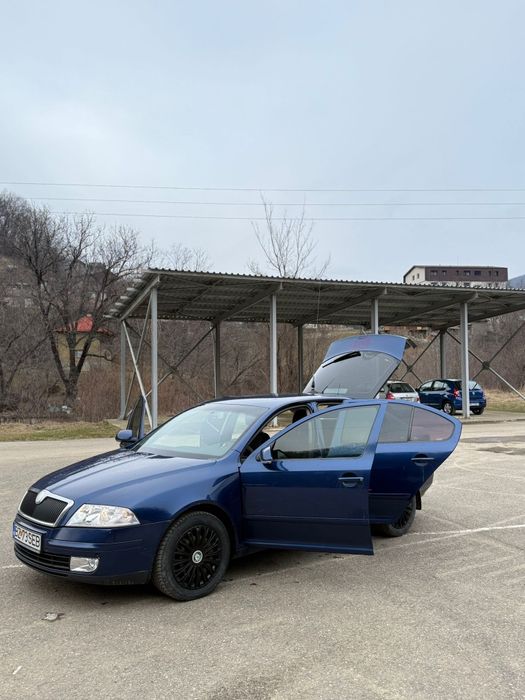 Vând skoda octavia 2