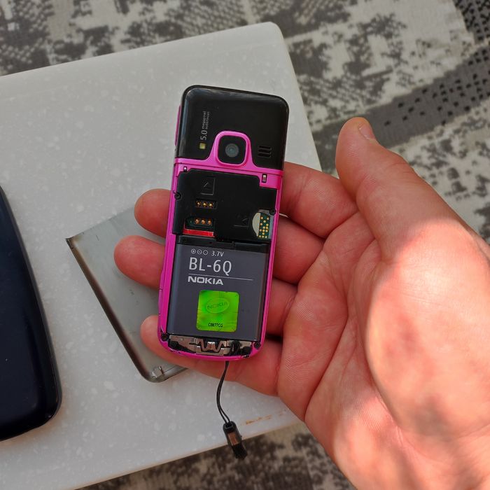 Продается легендарный телефоны