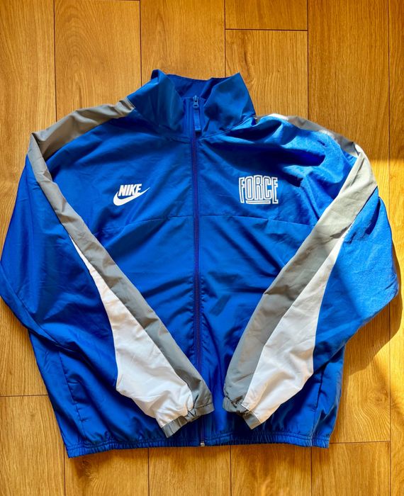 Ветровка Nike - размер М