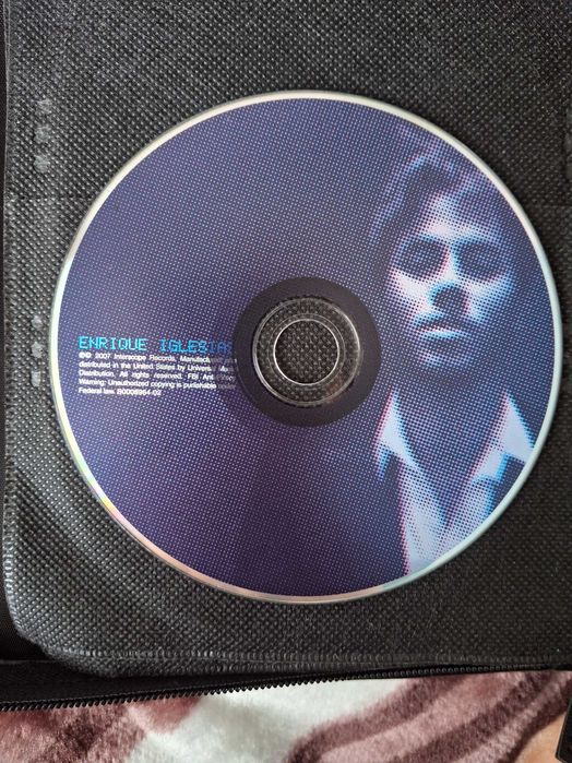 Colecție CD/DVD uri