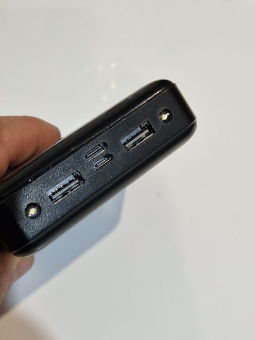 Baterie externa 1000 mAh foarte bună