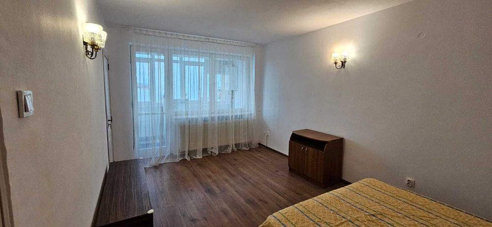 Inchiriez garsoniera Bd.Garii