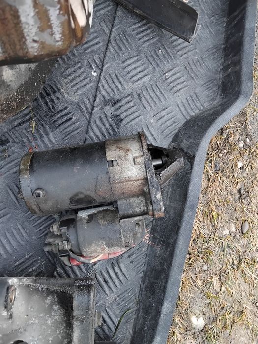 Vând motor logan 1.4 mpi + cutie