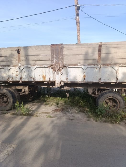 Продам прицеп на КамАЗ  6,20 длин